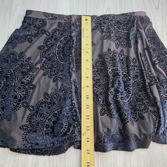 LA Hearts‎ Skirt Women's M Velvet Burnout Medallion Dark Navy/Purple Stretch - Picture 10 of 11